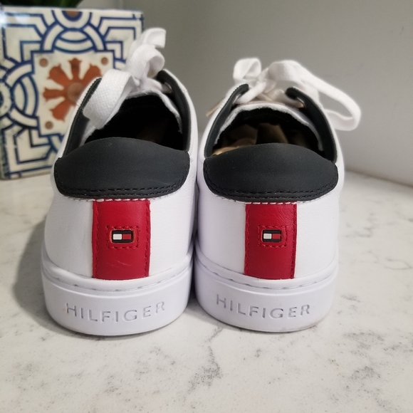 👟 TOMMY HILFIGER WHITE LEATHER SNEAKERS - Picture 10 of 15